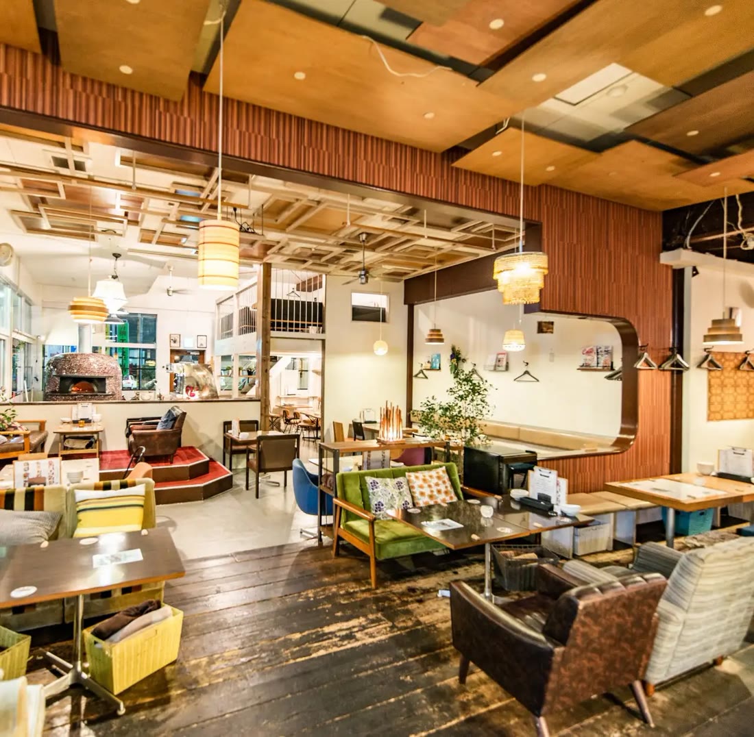 IZACAFE coo-kai? 店内